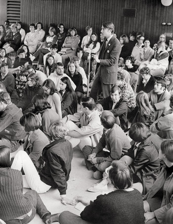 Callahan at a speak-out in Stamm Dining Room after the Kent State shootings in May 1970. 