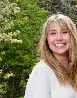 After visiting, environmental studies major Grace felt a sense of belonging and connection on campus that brought her into the L&C co...