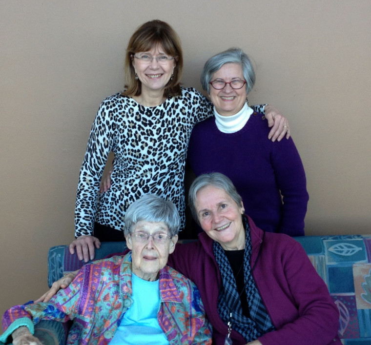 Top: Doris Marks, Mary Lou Stewart; Bottom: Prue Douglas, Joann Geddes