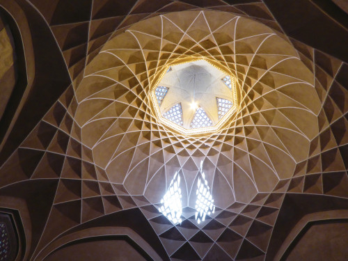 2016: The ceiling of the reception room in Dowlat Abad Garden in Yazd.