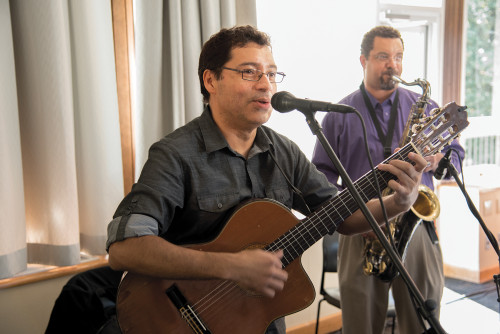 Freddy Vilches, associate professor of Hispanic studies, leads a lively performance by the Freddy Vilches Trio.