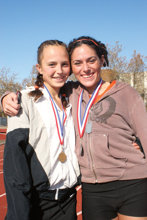 Tamma Carleton '09 and Amanda Phillips '08 both ran strong races at the West Regionals.