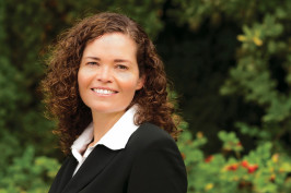 Melissa Powers '01, Jeffrey Bain Faculty Scholar and Professor of Law