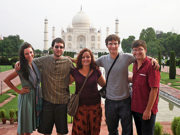 Emily Christiansen (center) with fellow summer 2011 India externs Lorraine Ater '12, Matthew Blythe '13, Dustin Combs '12, and Nolan Shut...