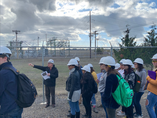 In Fall 2018, Climate Science students toured the Portland General Electric (PGE) battery facility, which was built in 2010 as an experim...