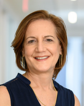 Joanne Tzouvalopoulos Beck BA '83