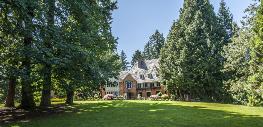 Frank Manor House at Lewis & Clark College